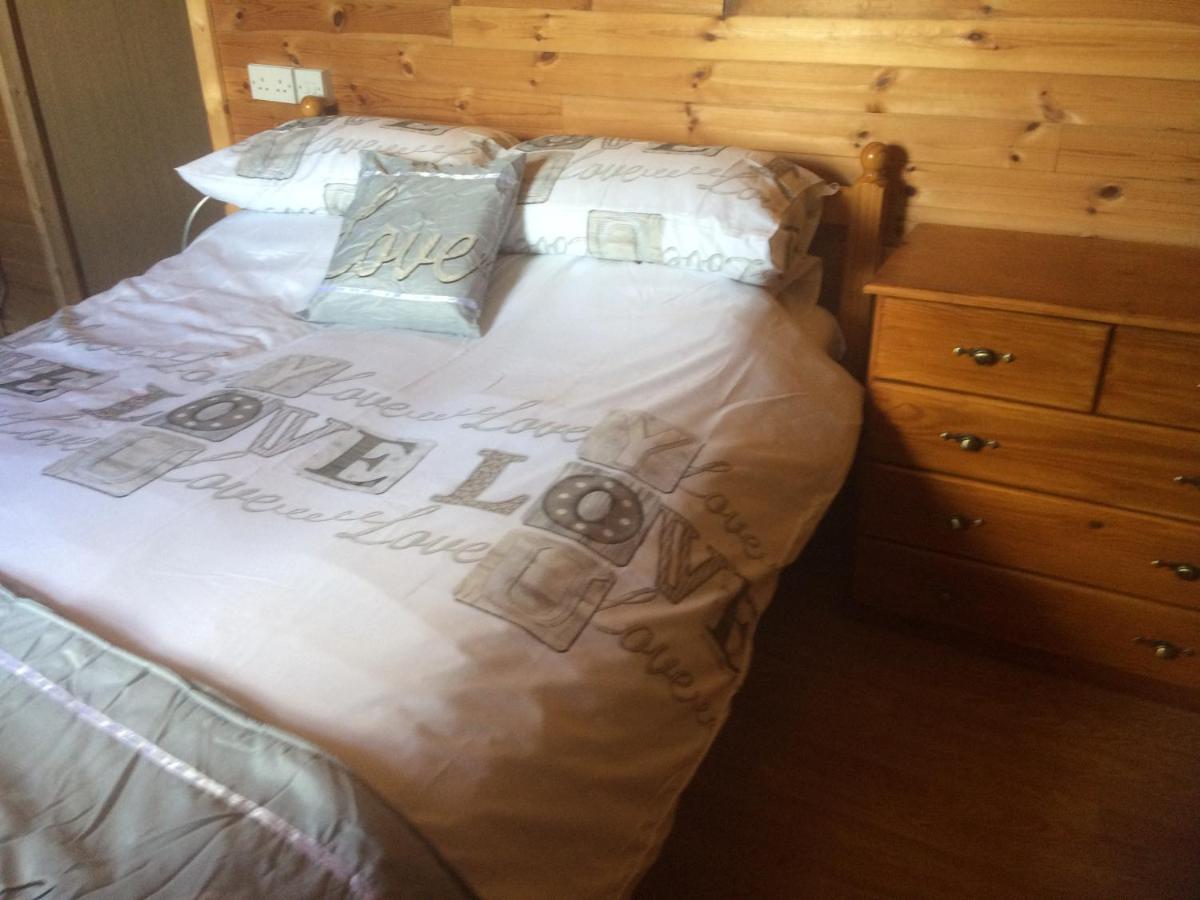 הוילה Johnswell Log House Hideaway מראה חיצוני תמונה